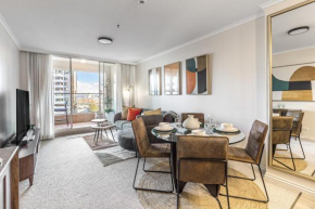 Luxurious Harbour View Apartment in Downtown